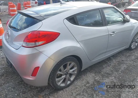 2017 Hyundai Veloster z USA, uszkodzony, nr VIN KMHTC6AD2HU307906